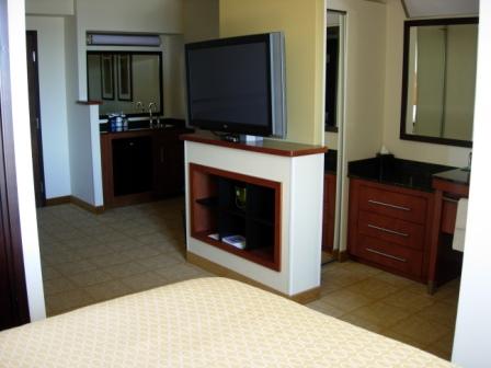 hotel room layout. Hyatt Place room layout is