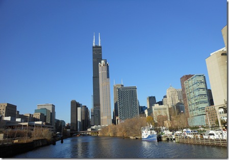 Chicago Architecture Tour on Loyalty Traveler   Chicago River Architecture Tour   Usatoday Com