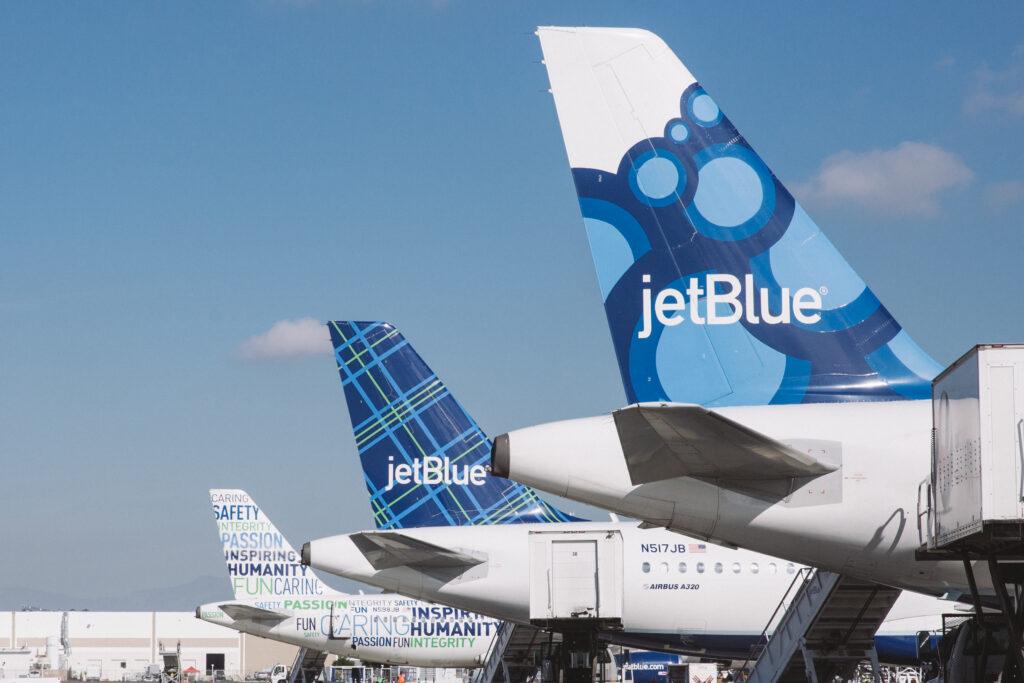 JetBlue Begins Accepting Venmo for Online Bookings