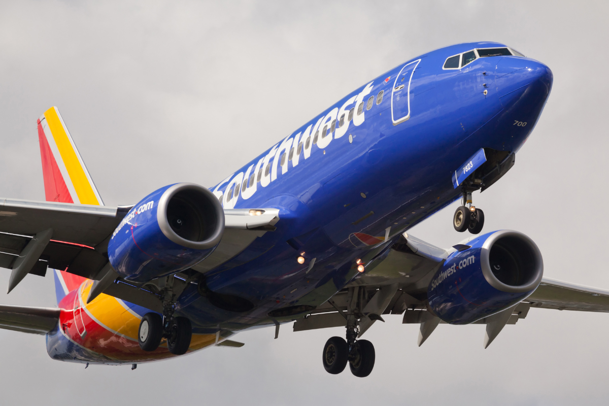 Southwest Airlines Pilot Arrested Just Before He Boarded a Plane After TSA Smells Booze On His Breath