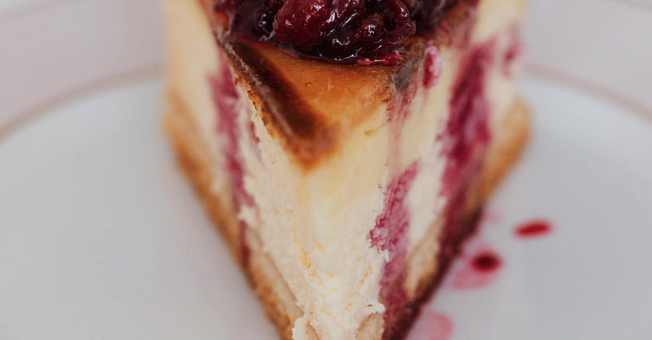 Passenger Made A Cheesecake on Her Flight