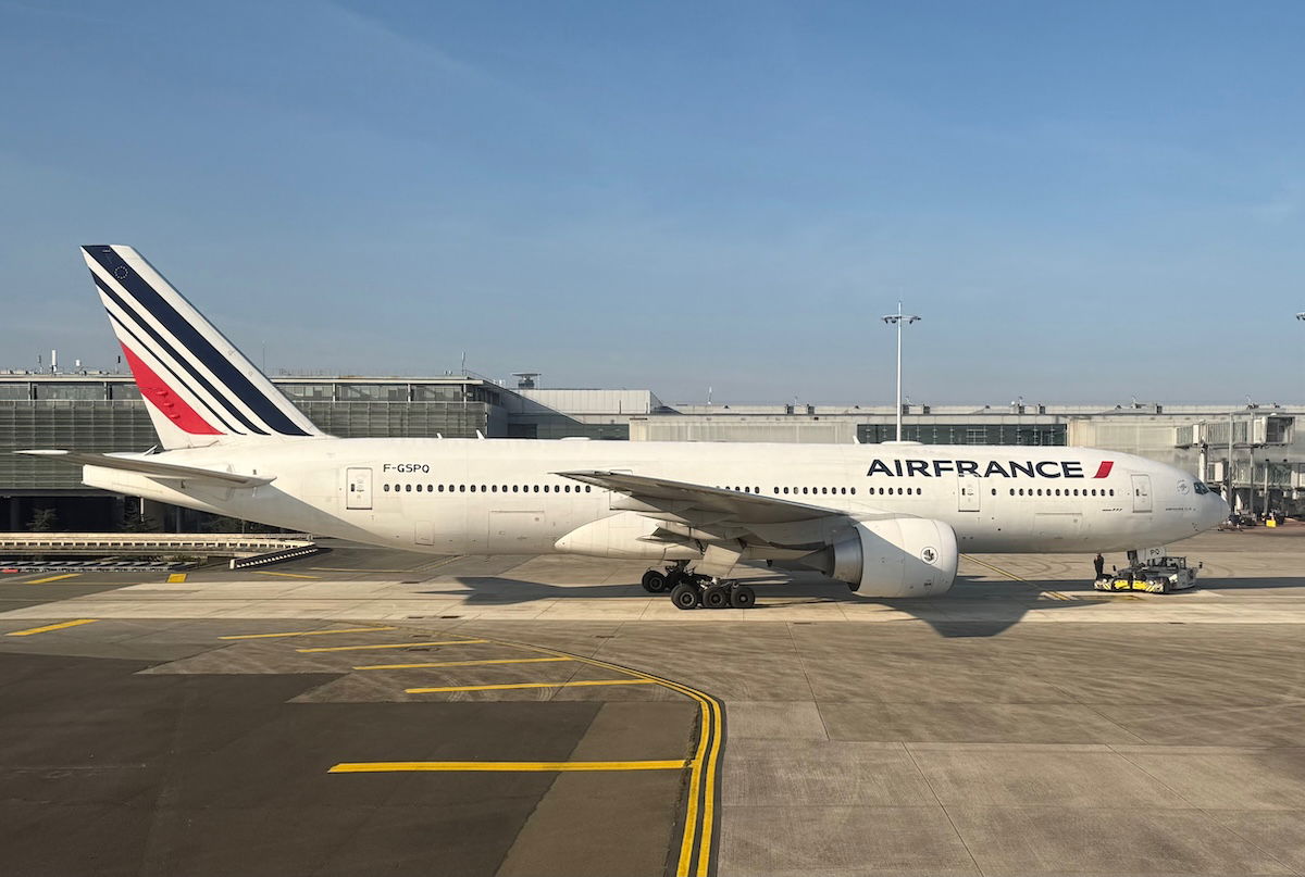 Air France 777 Diverts To Paris Over Missing Cell Phone