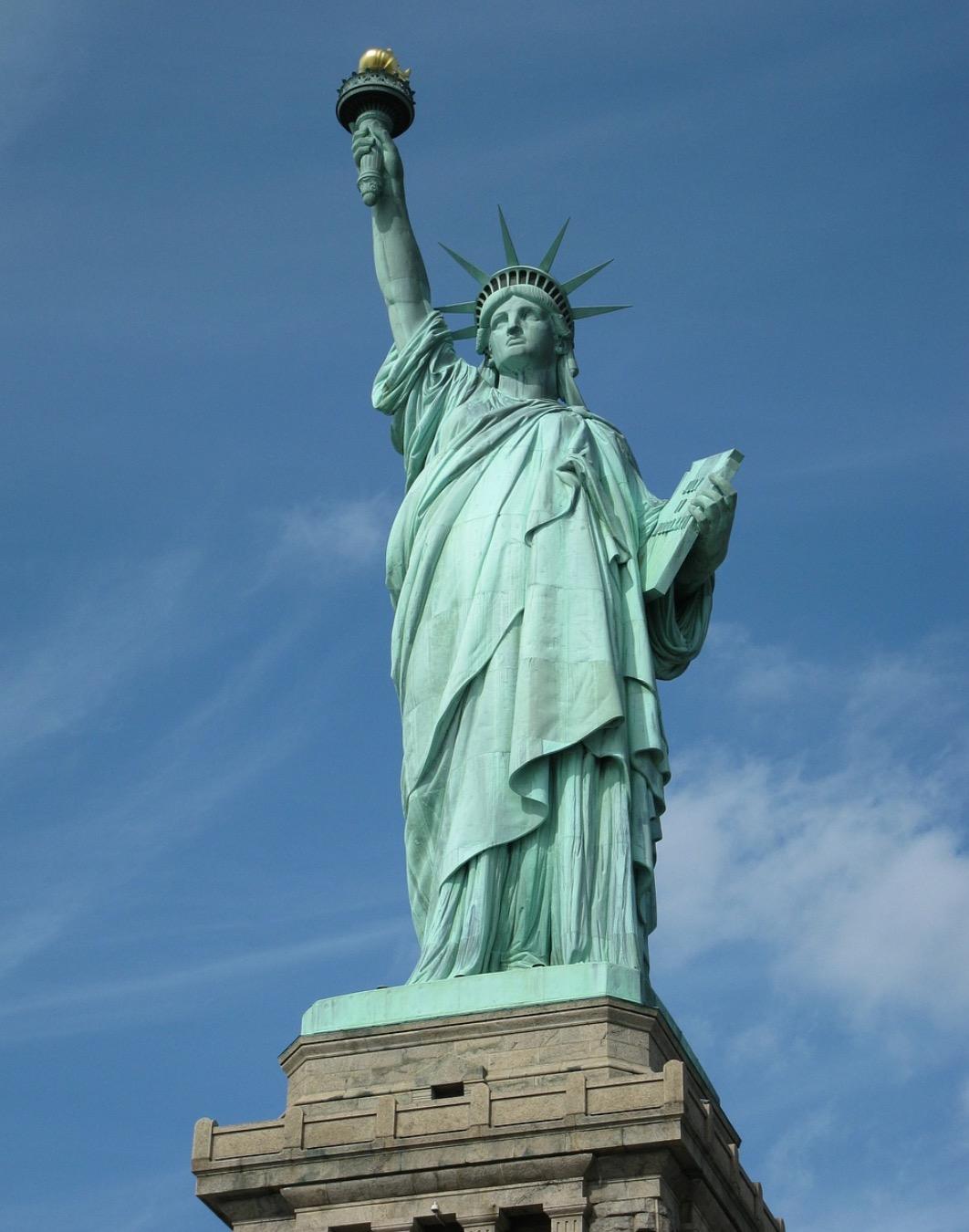 How to Buy Statue of Liberty Tickets (without getting SCAMMED)