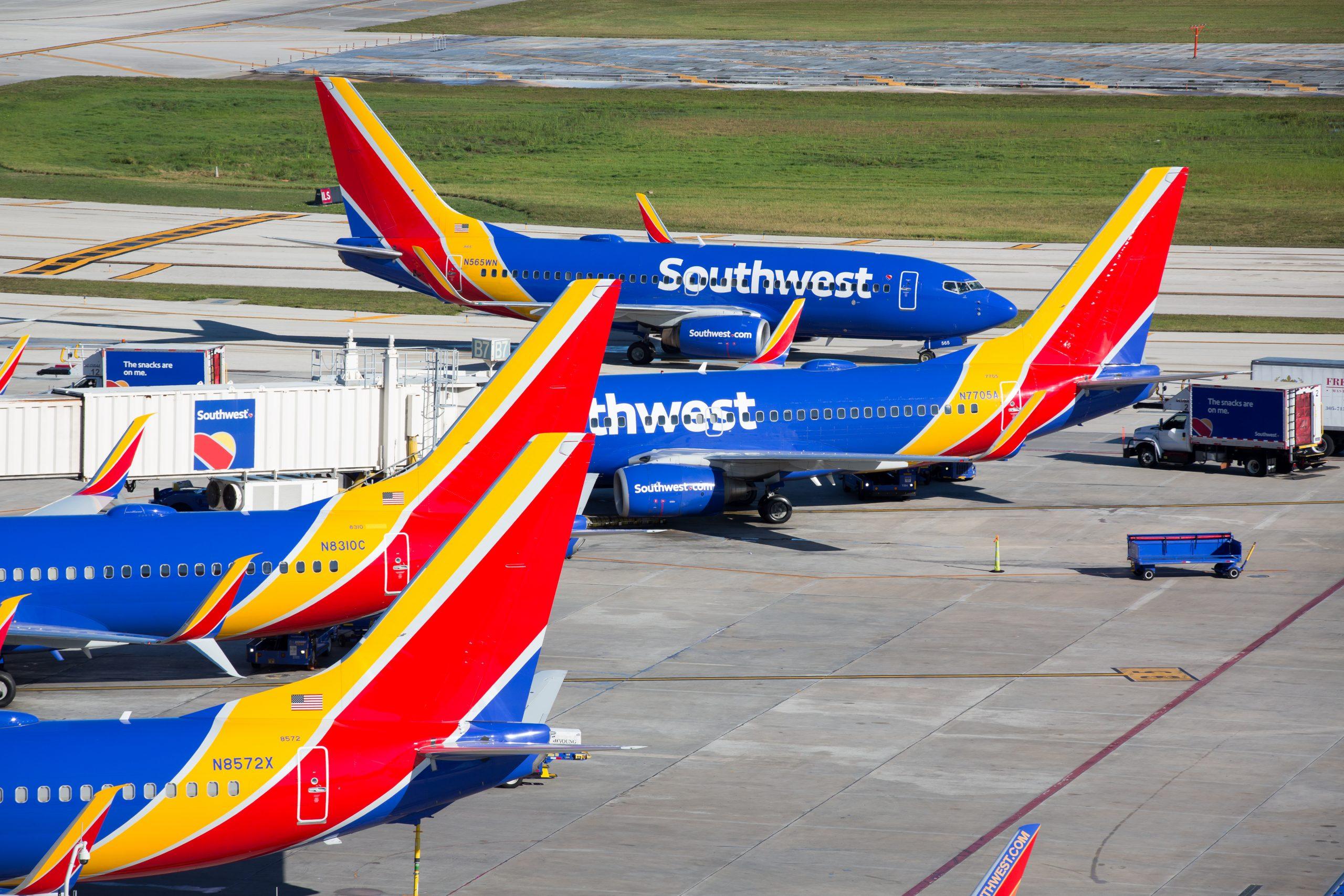 Southwest Airlines Plane Reaches a Speed Of 70 Knots As it Attempted to Take-Off From a Taxiway At Orlando Airport