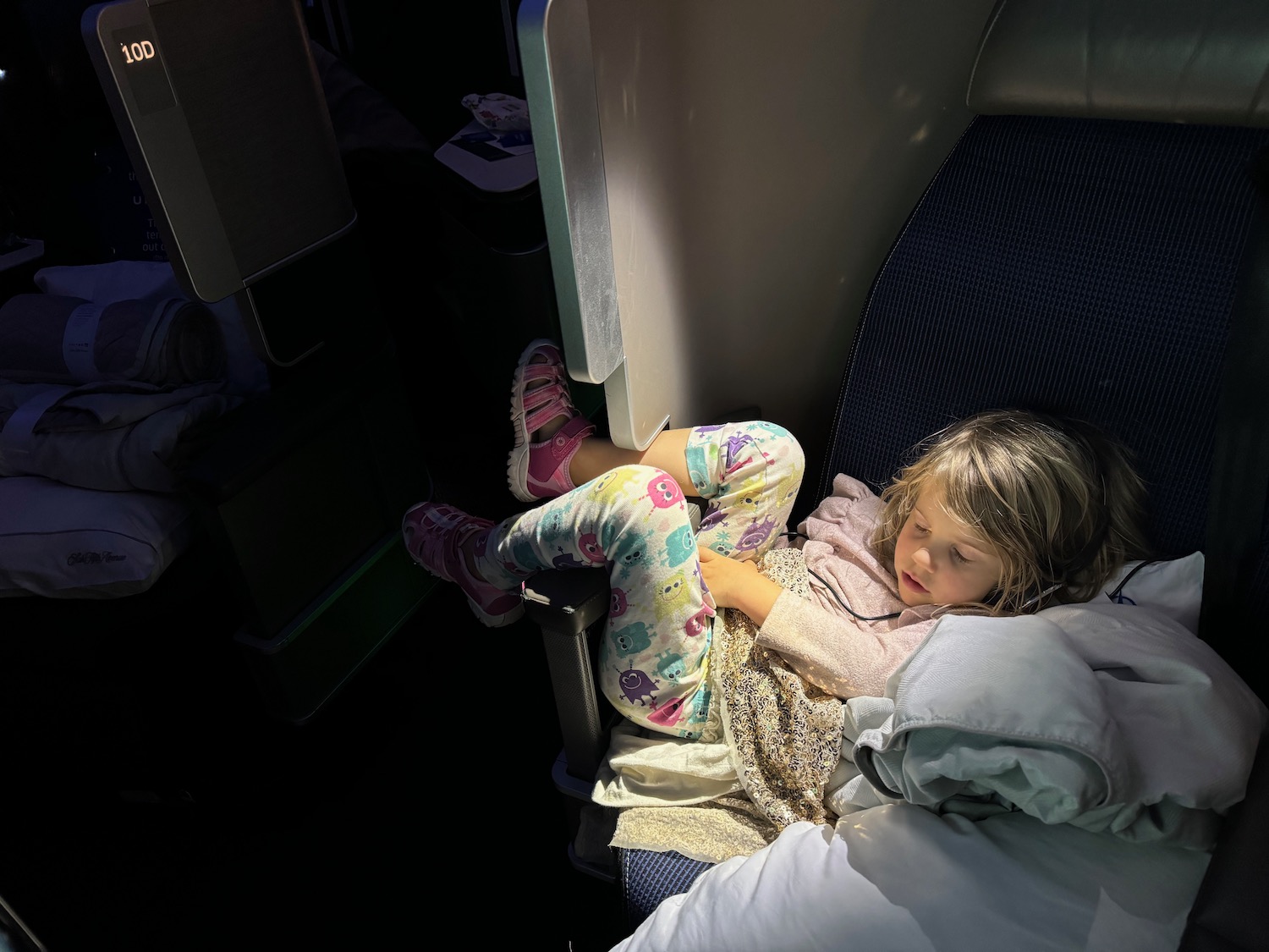 United Airlines Polaris Business Class Review From The Eyes Of A 7-Year-Old