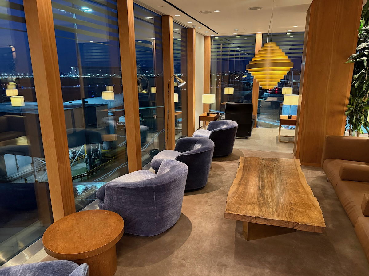 Review: Cathay Pacific First Lounge London Heathrow Airport (LHR)