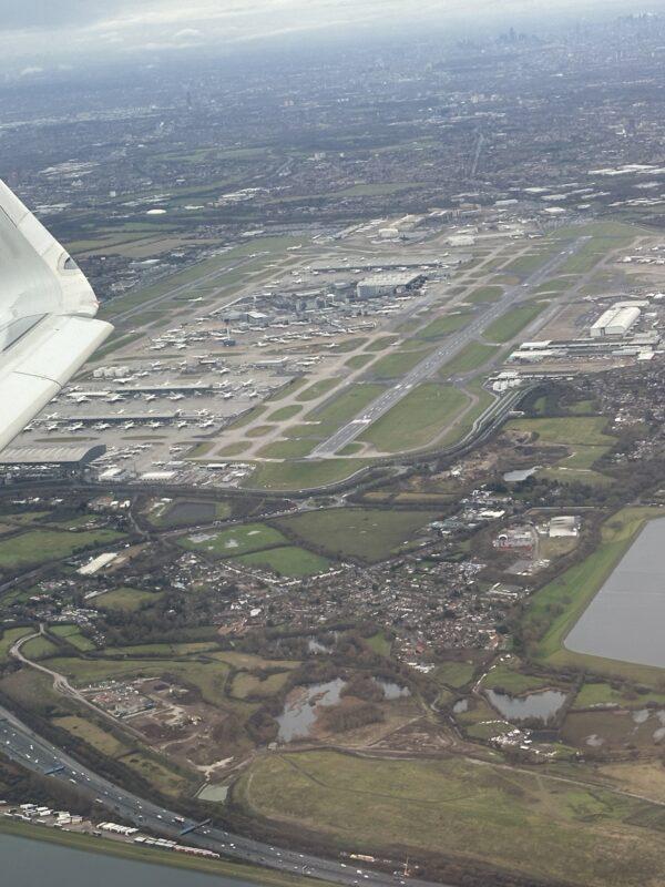 Heathrow Airport *CLOSED* until  23:59 on 21 March.