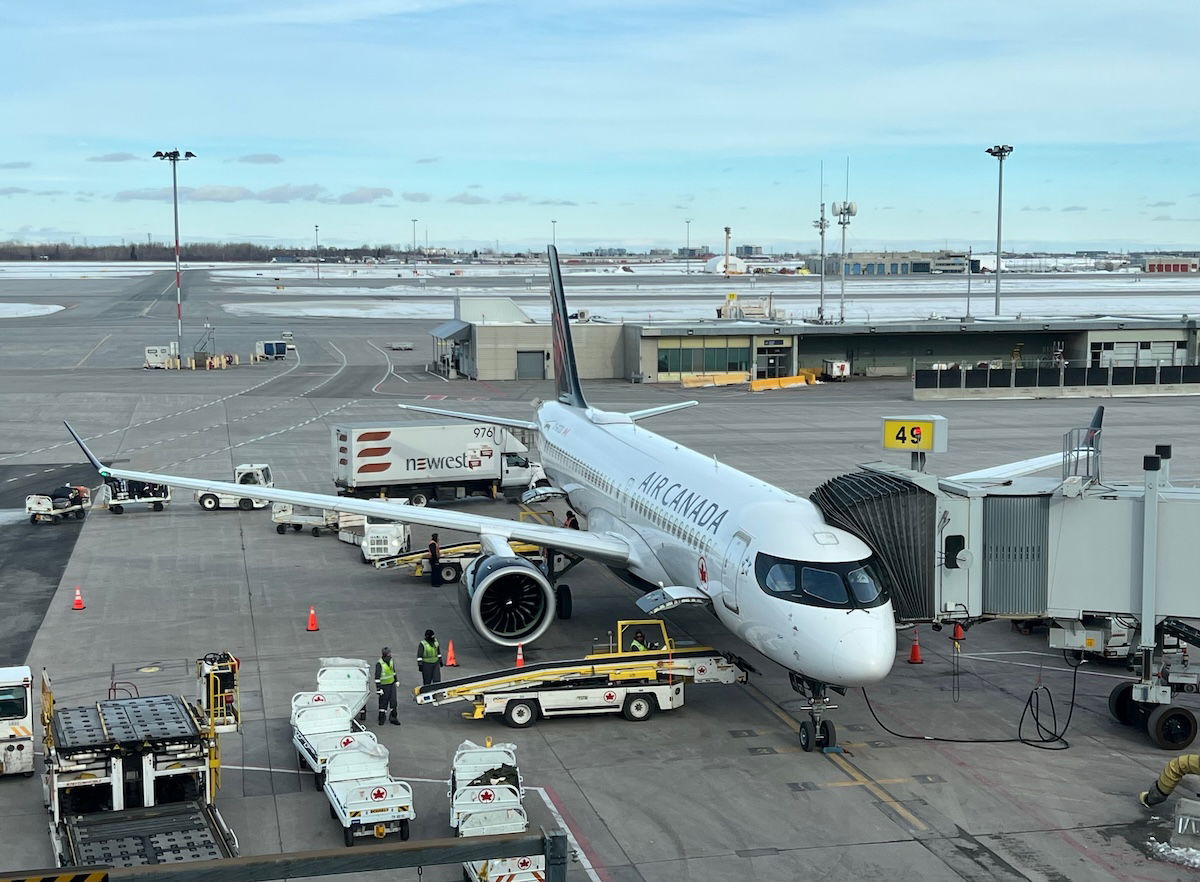 Air Canada Sues Passenger Over Delayed Bag Compensation Fiasco