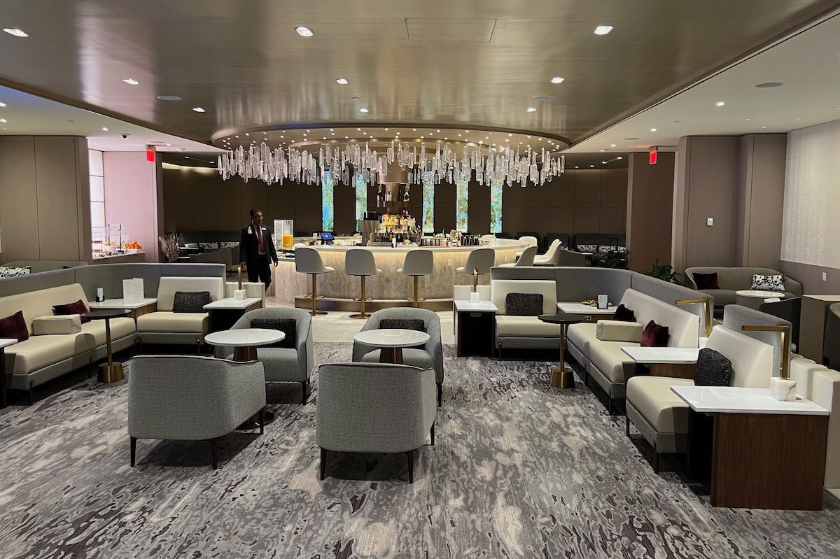 What Are The Best Airport Lounges In The United States?