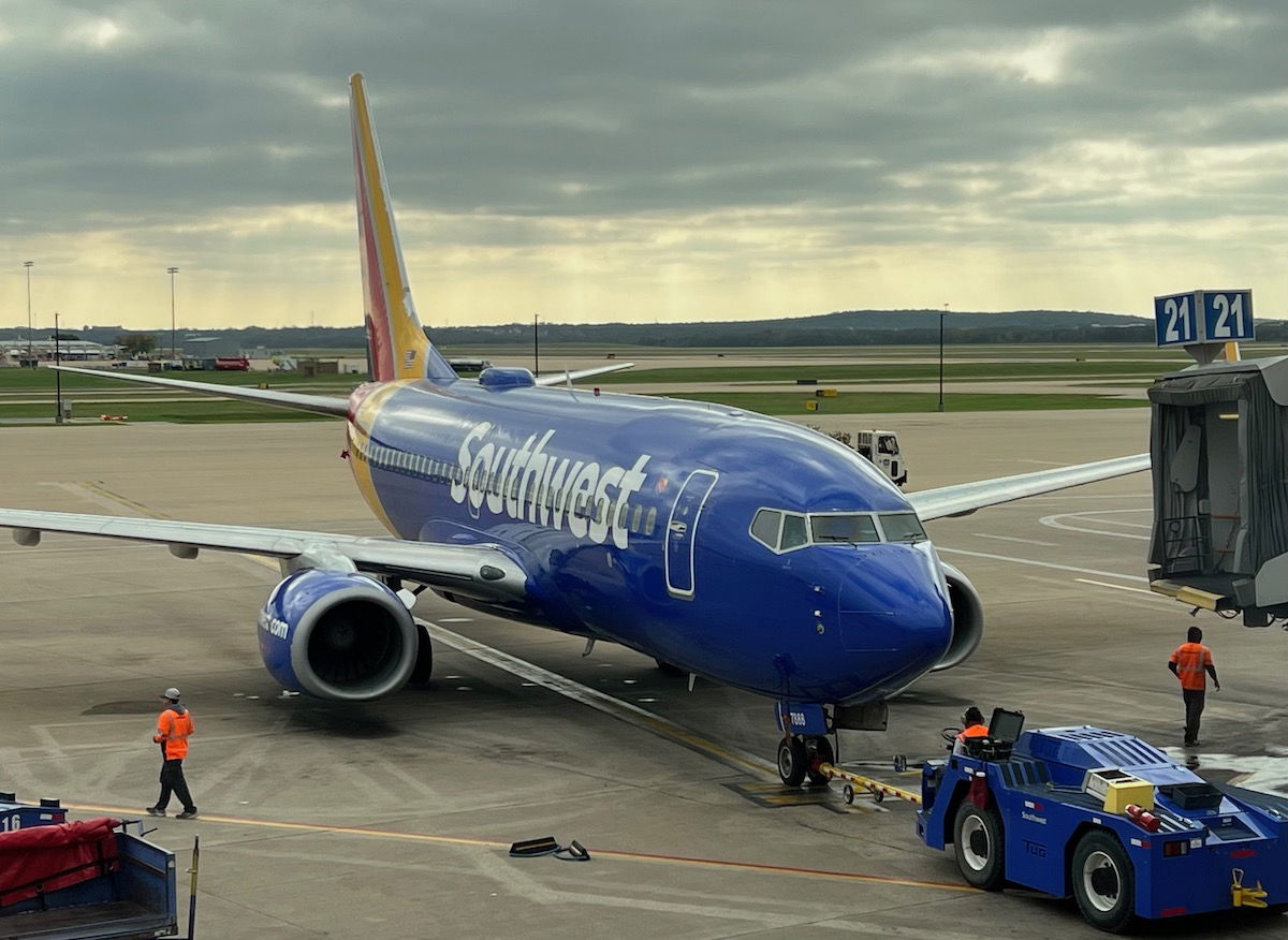 Huh: Southwest 737 Tries To Take Off From Taxiway In Orlando