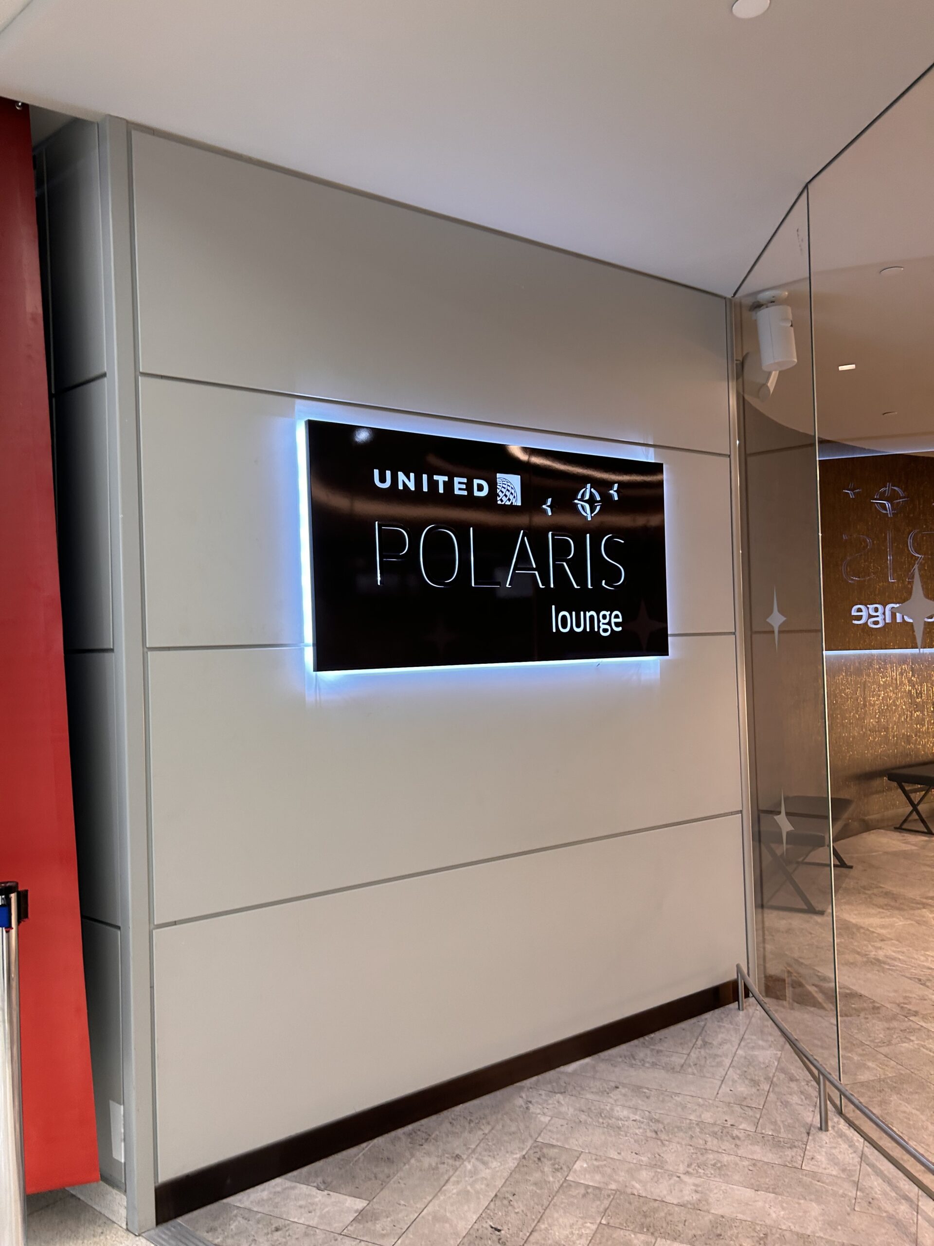 Lounge Review: United Polaris Lounge – EWR