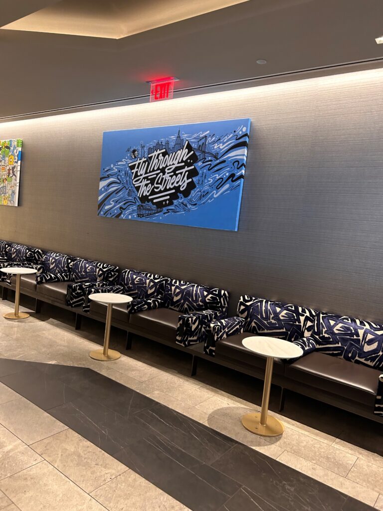 a row of chairs in a room