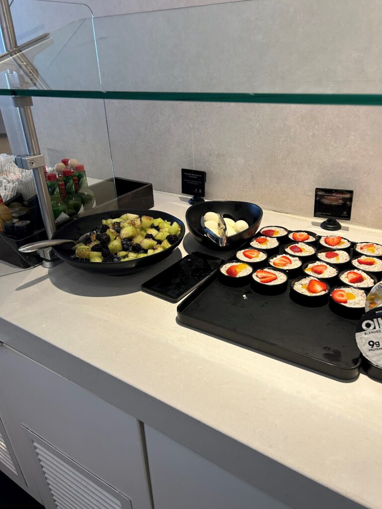 Review: American Airlines Admirals Club – Dallas-Fort Worth (DFW), Terminal D