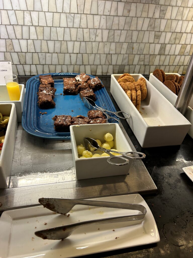 Review: American Express Centurion Lounge – Houston (IAH), Terminal D